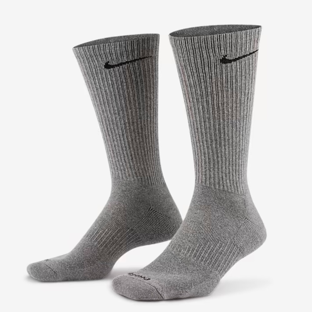 Nike
Training Crew Socks (3 Pairs)
Nike Everyday Cushioned - Picture 1 of 4